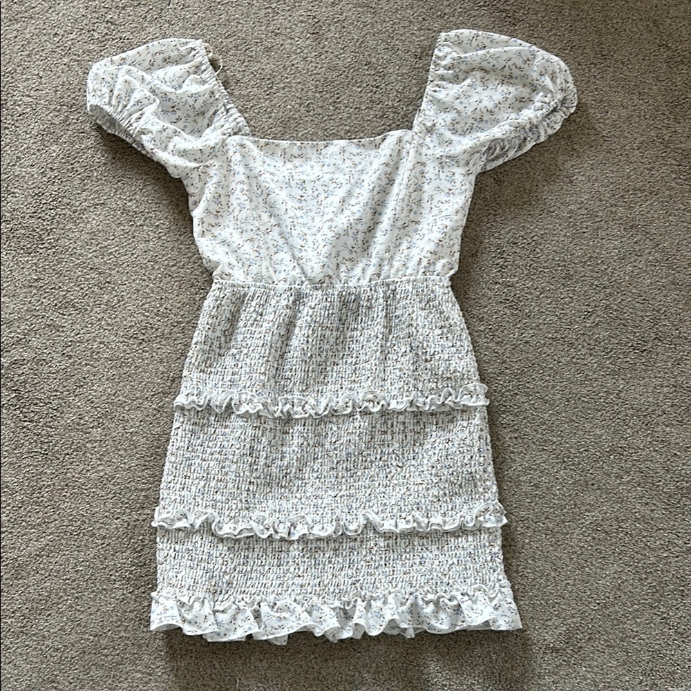 Forever 21 White Floral Puff Sleeve Dress